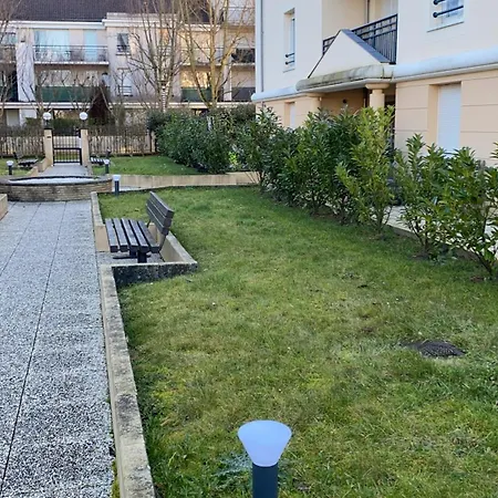 Meublee Et Paris Apartment *