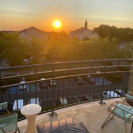 Apartment Meublee Et Paris *