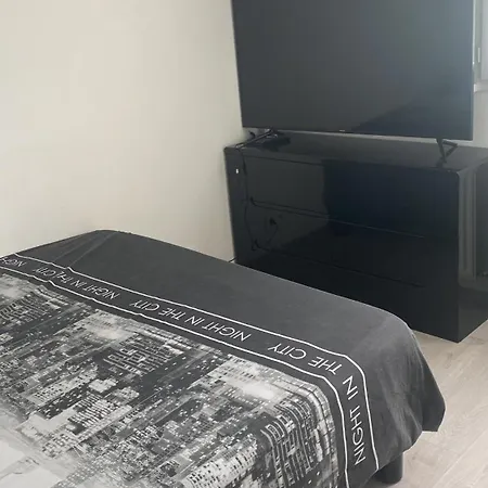 Résidence Meublée Et Paris Apartamento