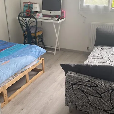 Résidence Meublée Et Paris Apartamento Bussy-Saint-Georges